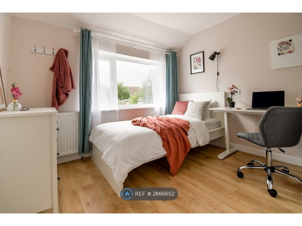 Property photo 3 of 9