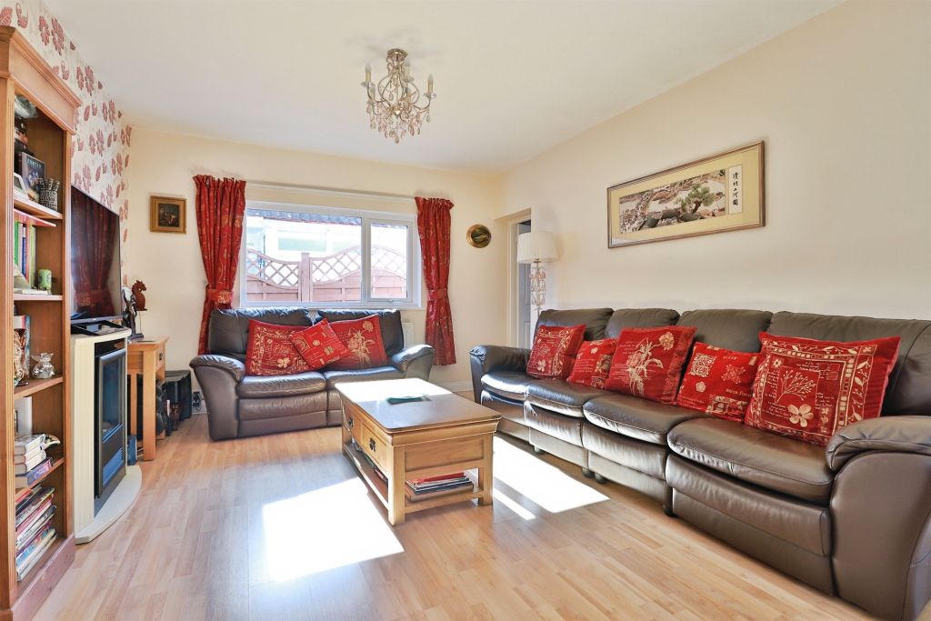 Property photo 3 of 16