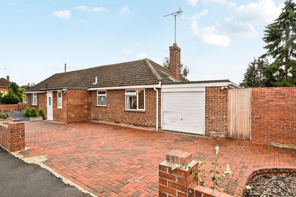 Property photo 1 of 11