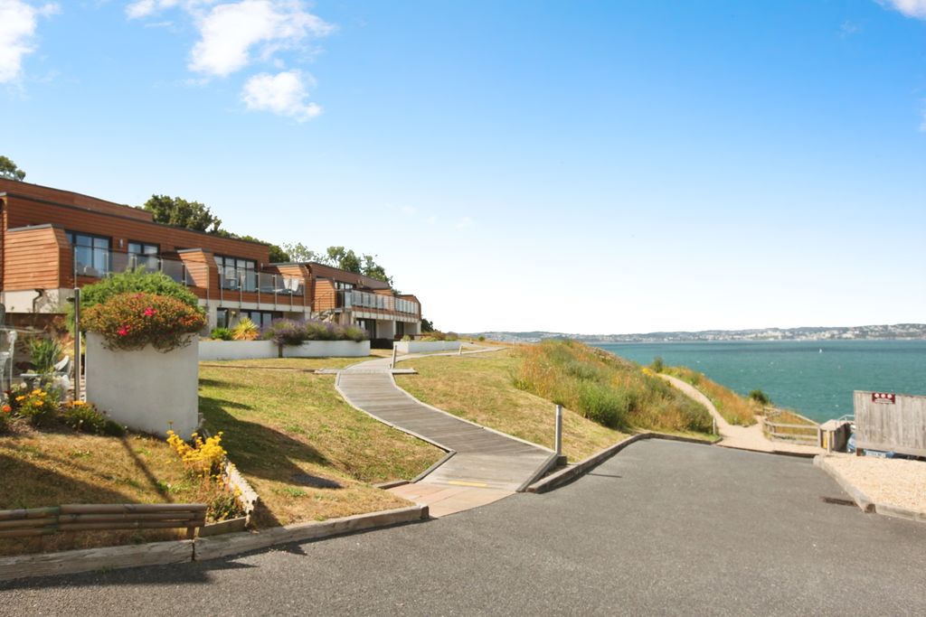 Property photo 1 of 20 The Development And Sea Views.
