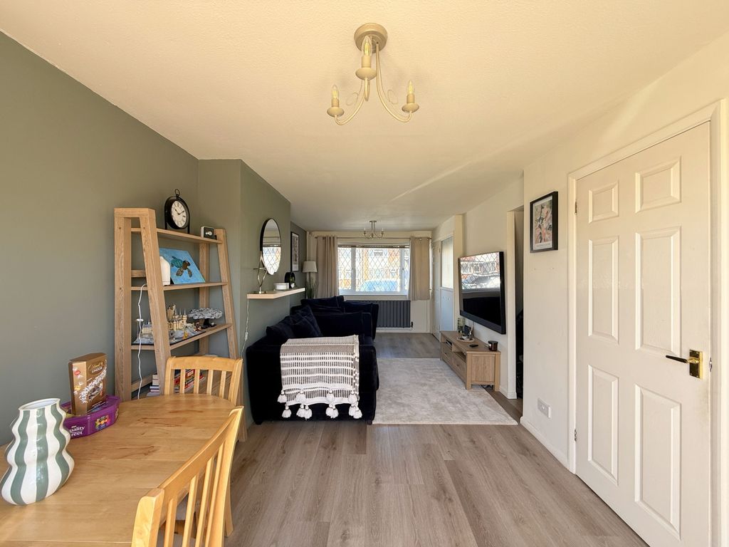 Property photo 2 of 21 Lounge/Dining Room