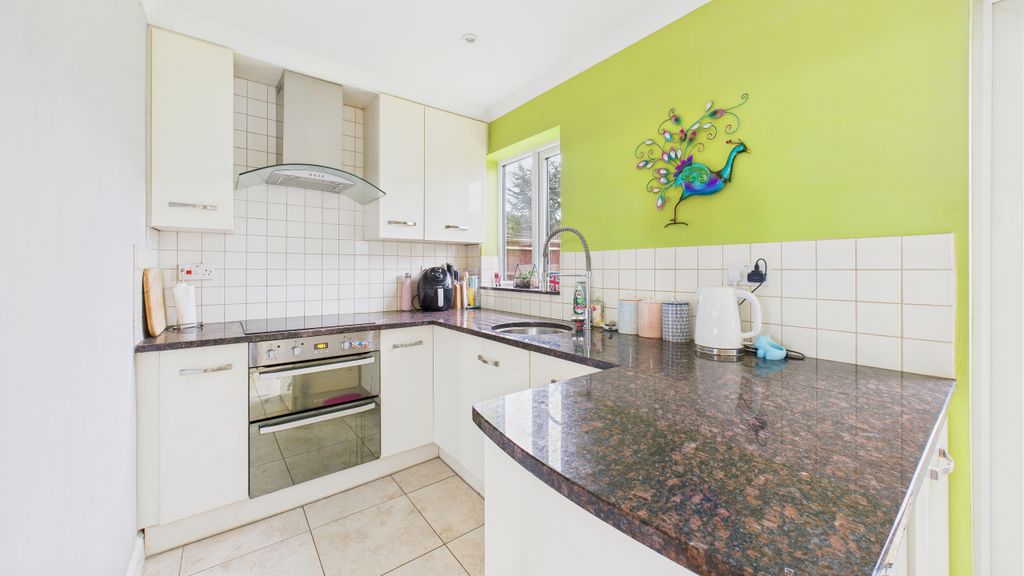 Property photo 2 of 13 Cam04968G0-Pr0084-Still006