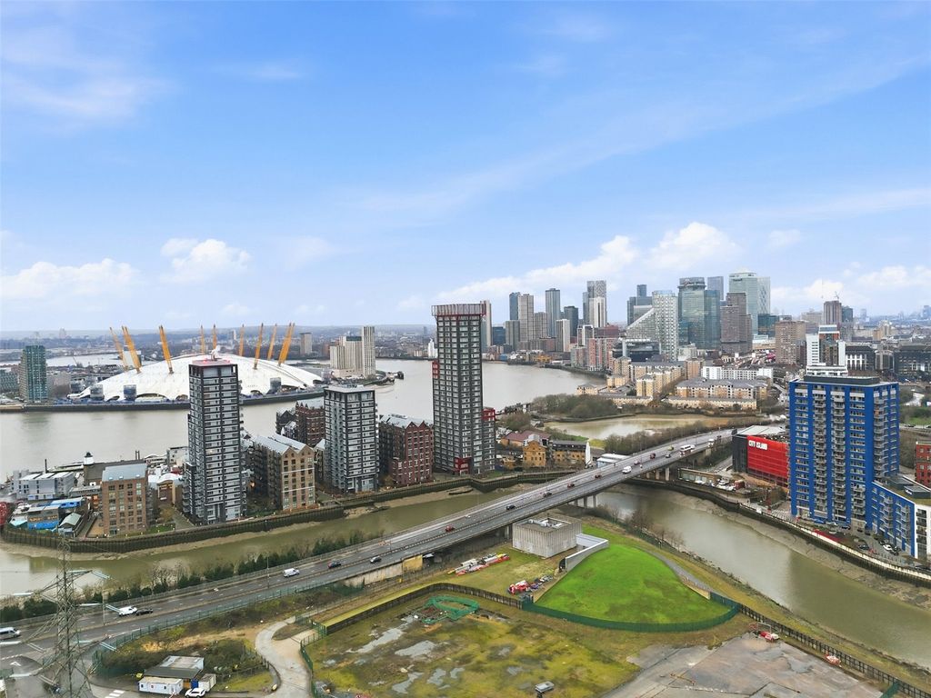 Property photo 1 of 22 Picture No. 06