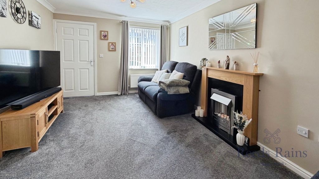 Property photo 3 of 15 Picture No. 26