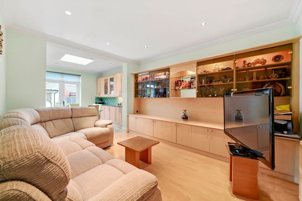 Property photo 1 of 14