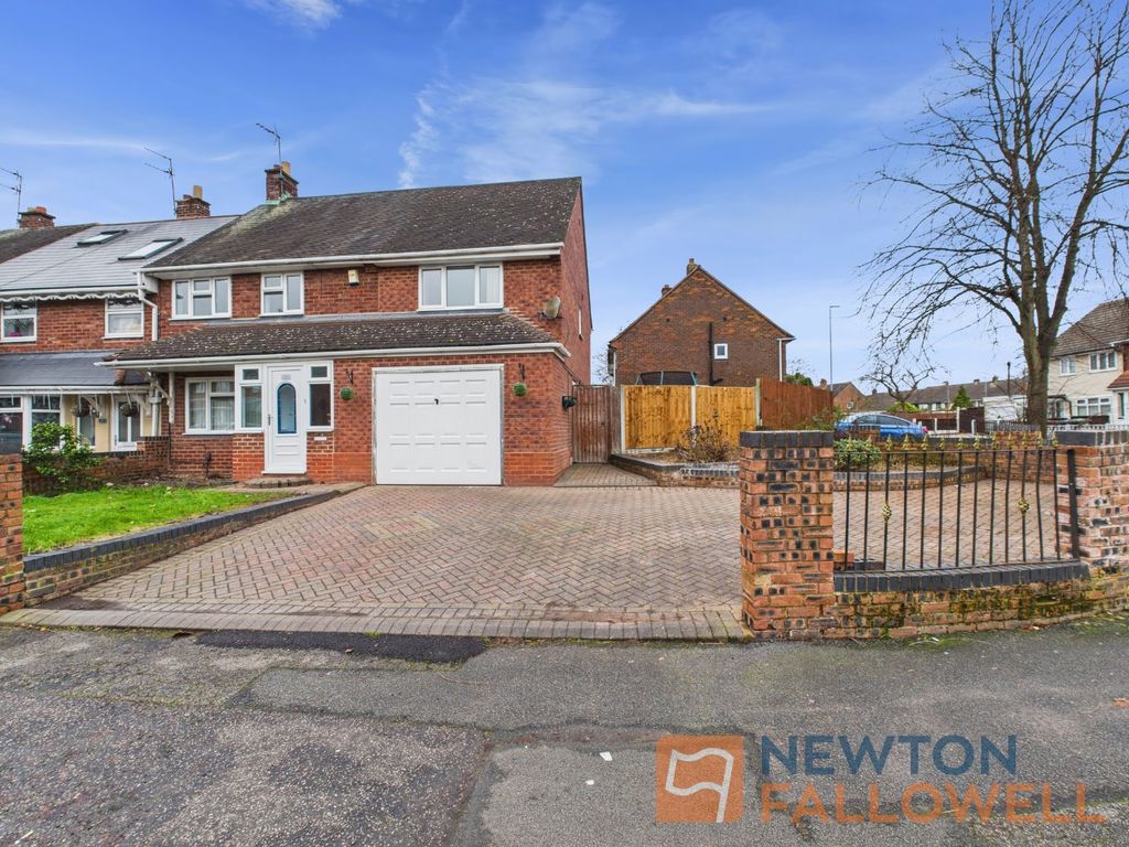 Property photo 2 of 23