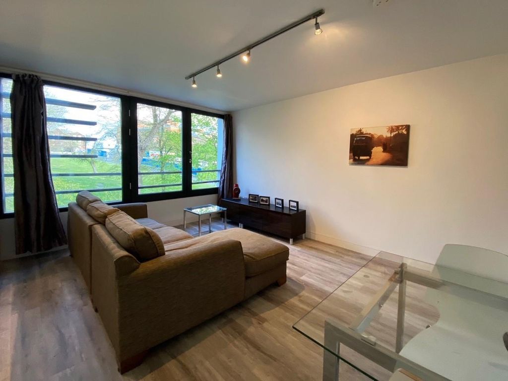 Property photo 3 of 7 Z6i_S_0Ag0Ifvkkqnnecqa.Jpg