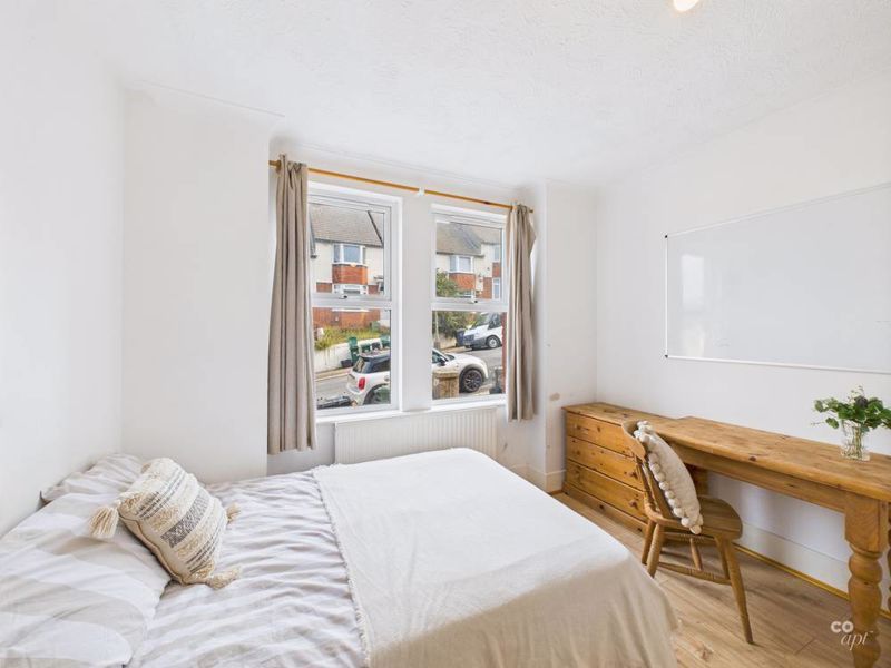 Property photo 3 of 13 Photo 16