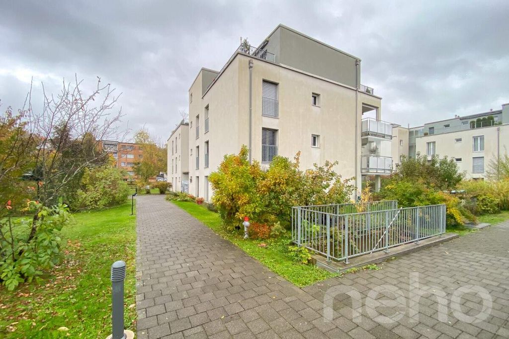 Property photo 2 of 12