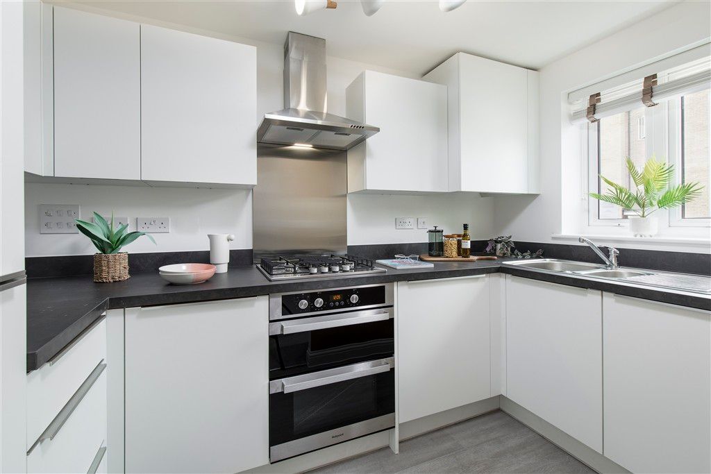 Property photo 2 of 7 Kitchen