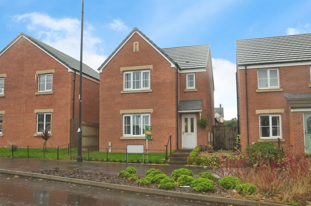 Property photo 1 of 26