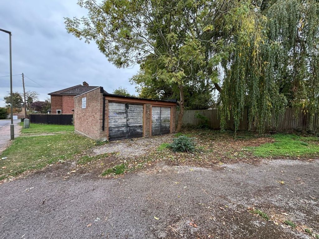 Property photo 2 of 3