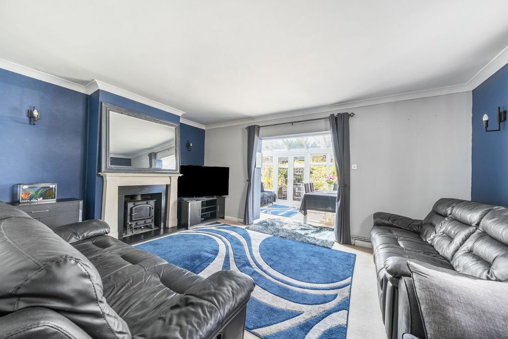 Property photo 2 of 20 1350545-6-68c2E1B...