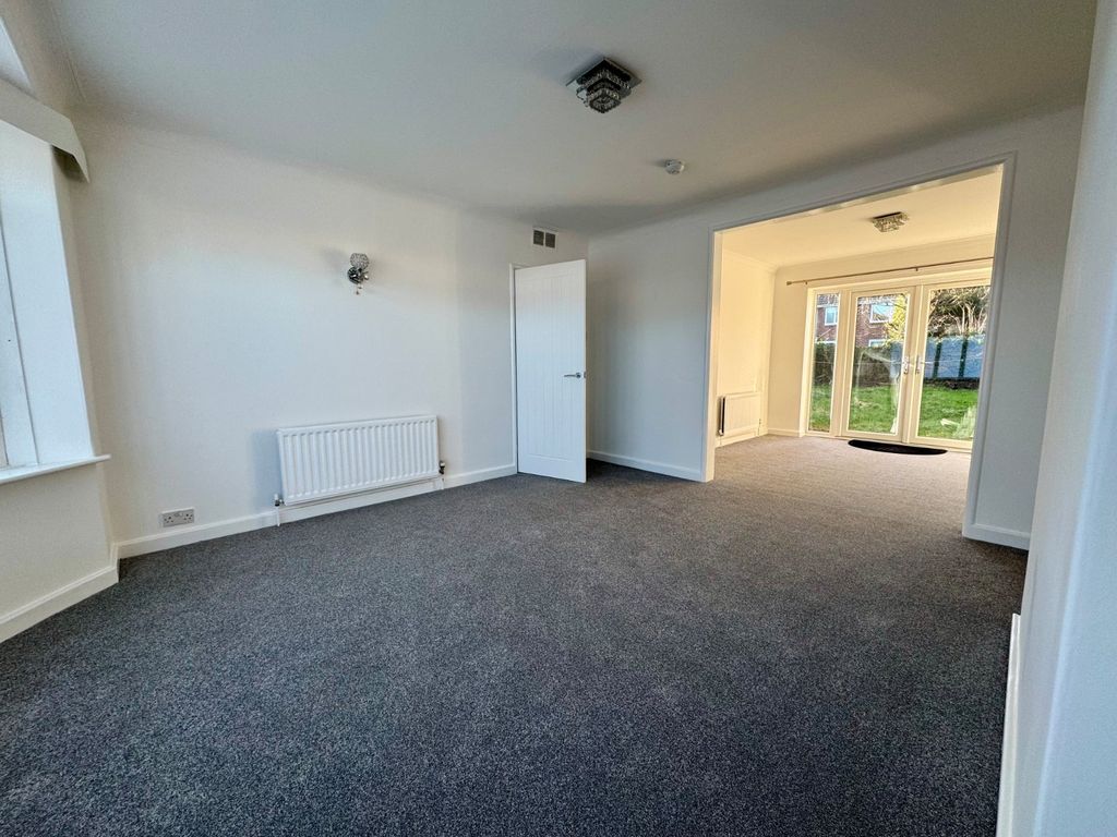 Property photo 3 of 12 Living Room