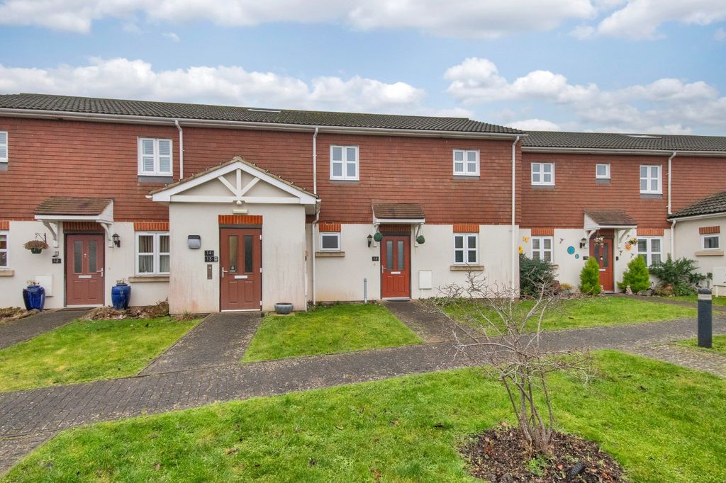 Property photo 1 of 7 External