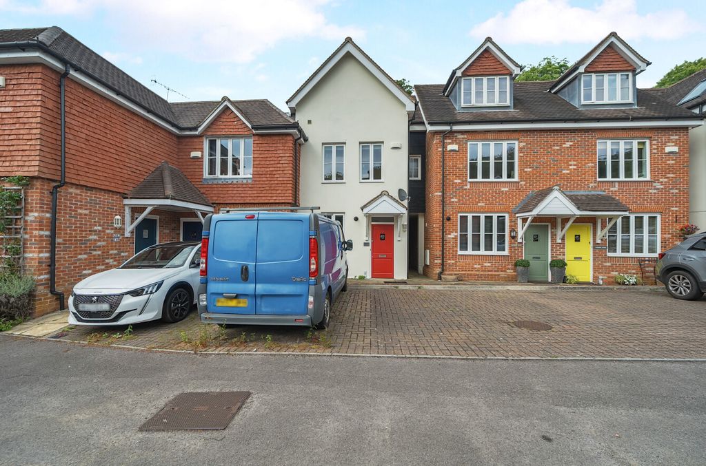 Property photo 2 of 15 1309207-2-6846F22...