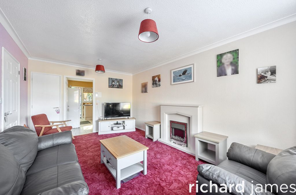 Property photo 2 of 14 48735c5cd21d46088410E9Fb8c26A333