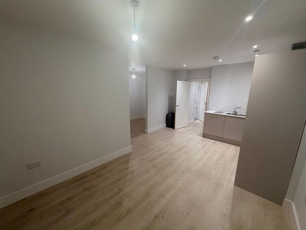 Property photo 2 of 6 35 Atlantico House lV.Jpeg