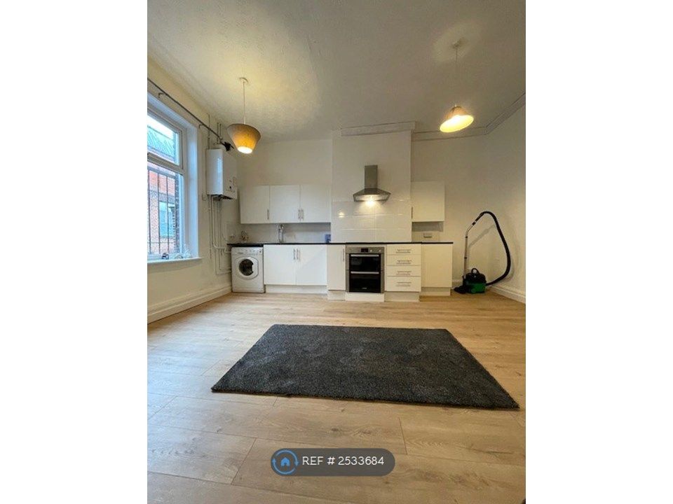 Property photo 1 of 10 Open Plan Livingroom