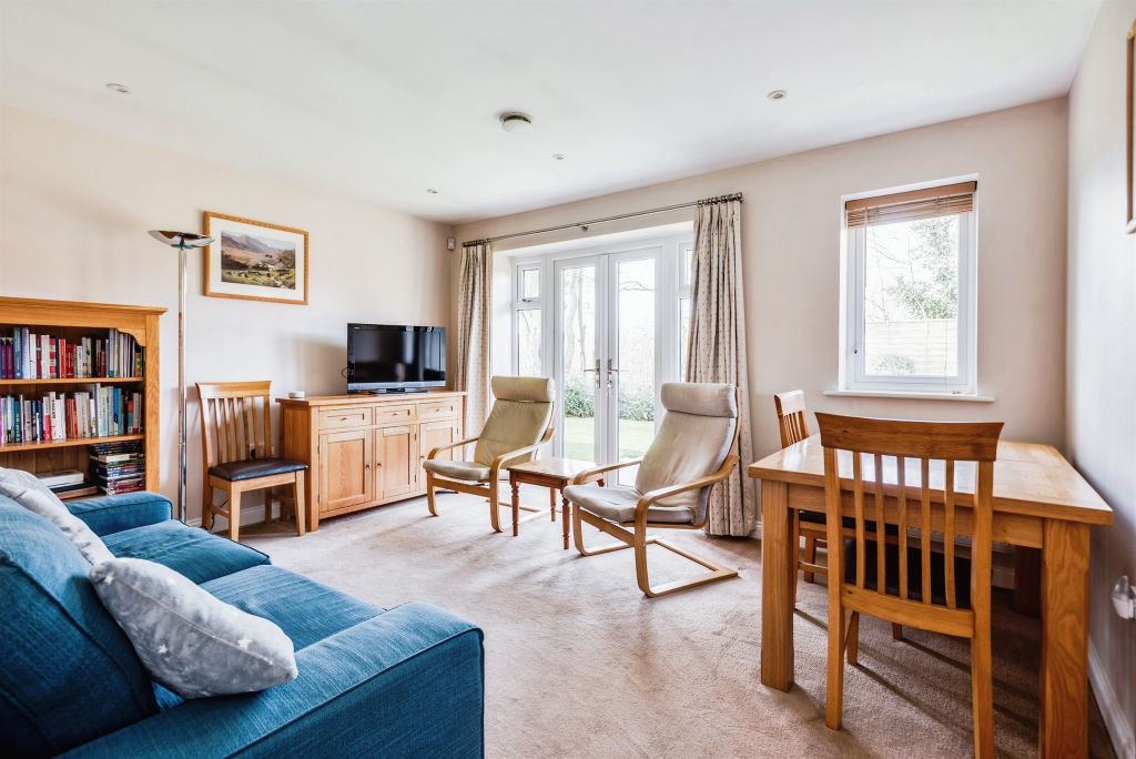 Property photo 3 of 9