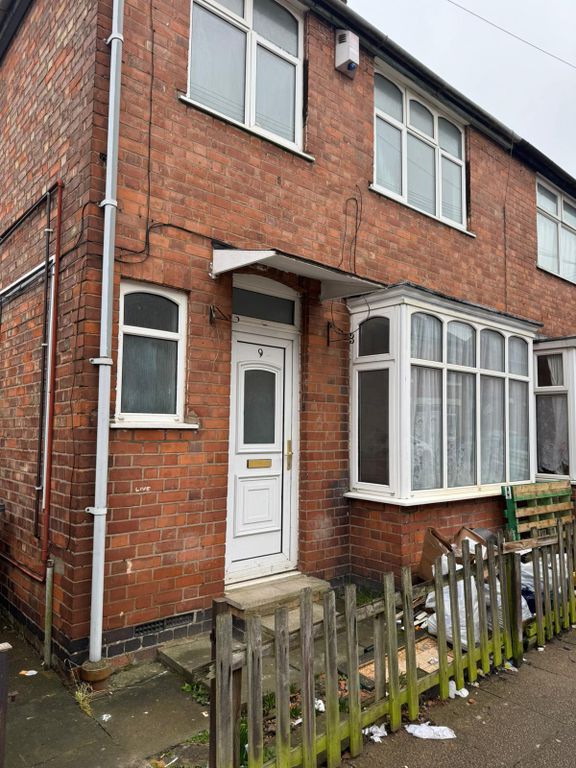 Property photo 1 of 15 3 Bedroom House In Evington Area