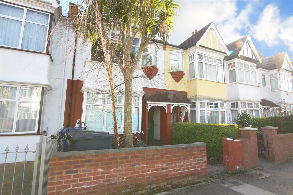 Property photo 1 of 7