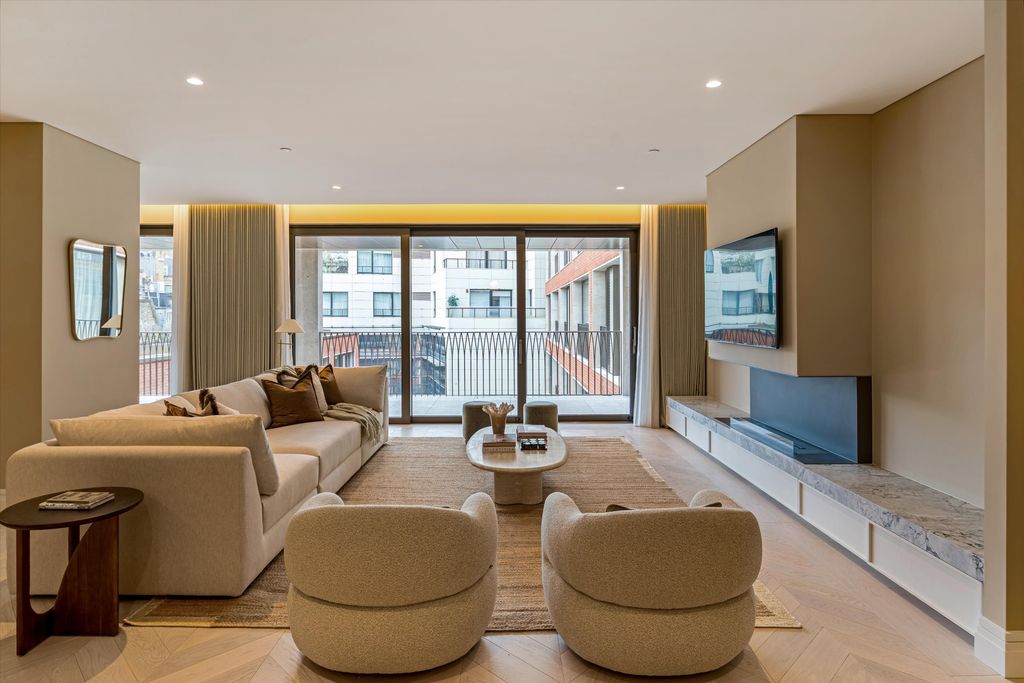 Property photo 2 of 40 Image