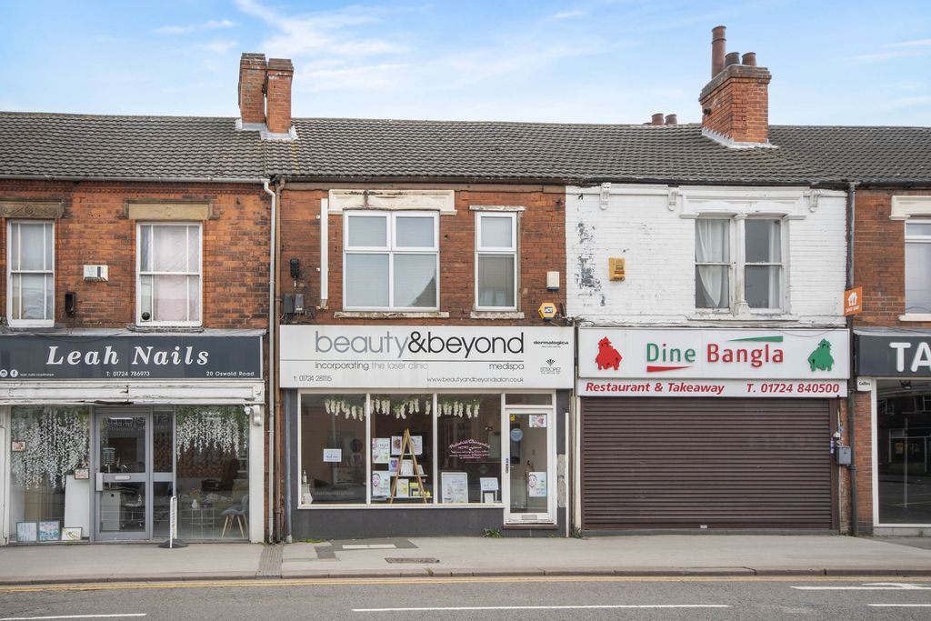 Property photo 1 of 12 Estate Agent Ewemove Scunthorpe Front Aspect