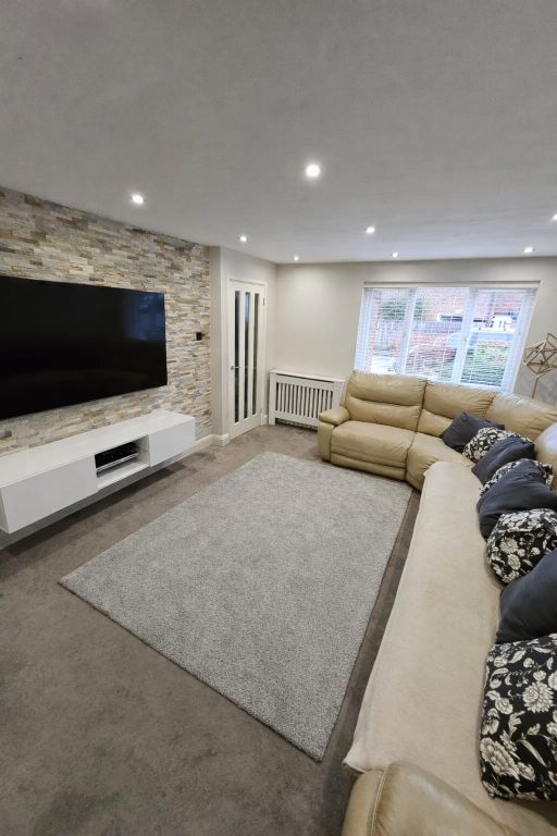 Property photo 3 of 5