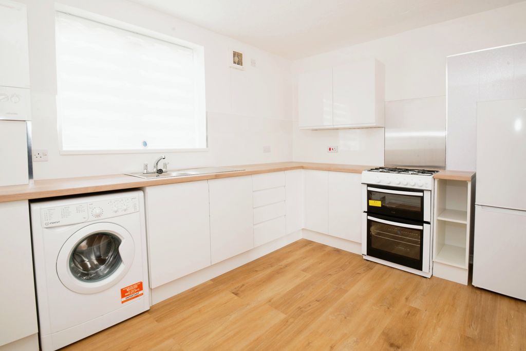 Property photo 2 of 11 2.
