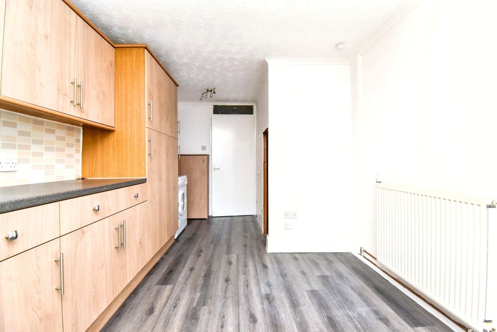 Additional image 5 of 3 bed terraced house to rentAfton Road, Cumbernauld G67