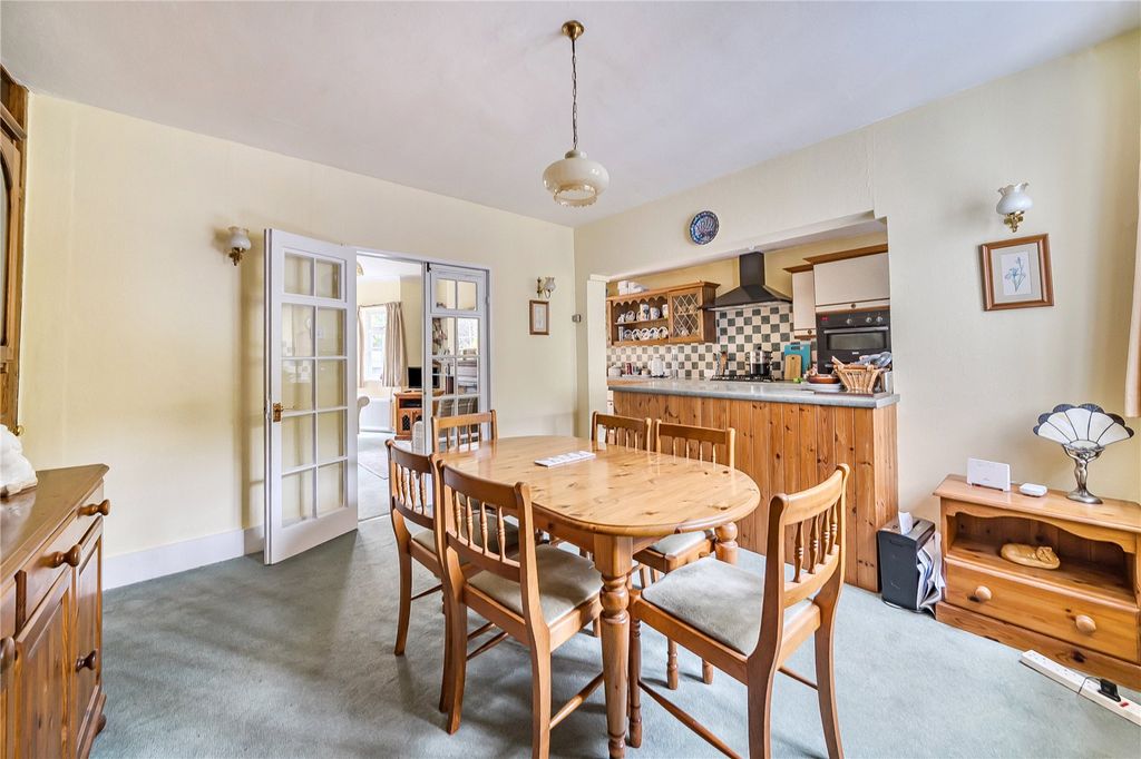 Property photo 2 of 18 Picture No. 24