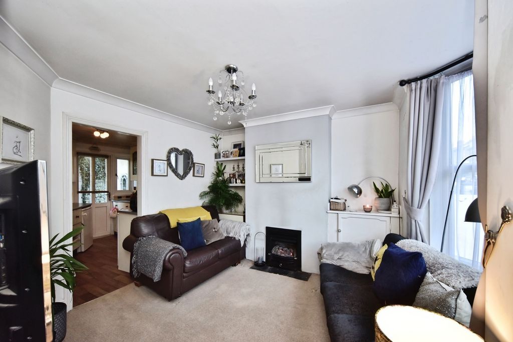 Property photo 2 of 21 Pbox-Img.Jpg