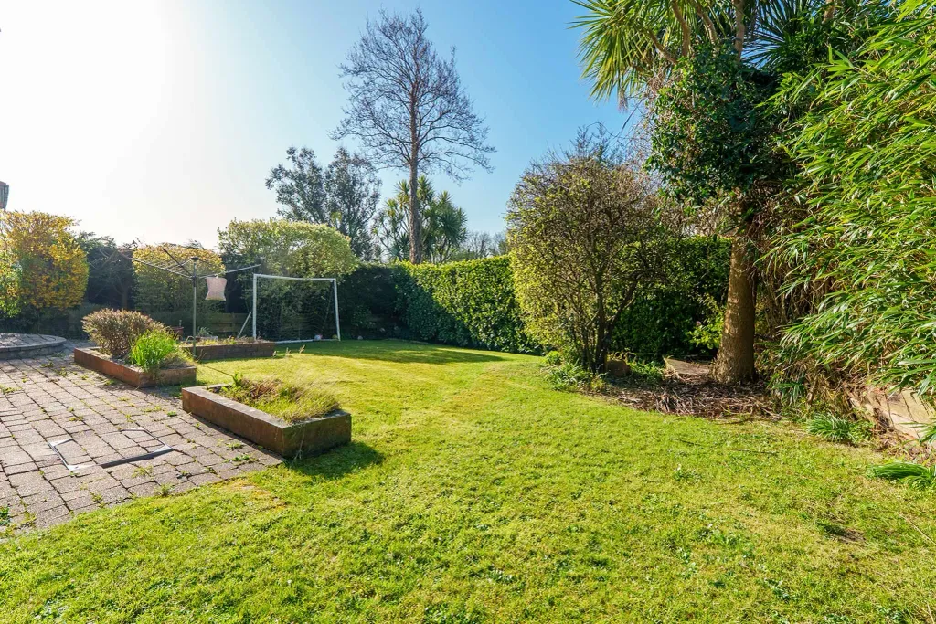 Property photo 2 of 19