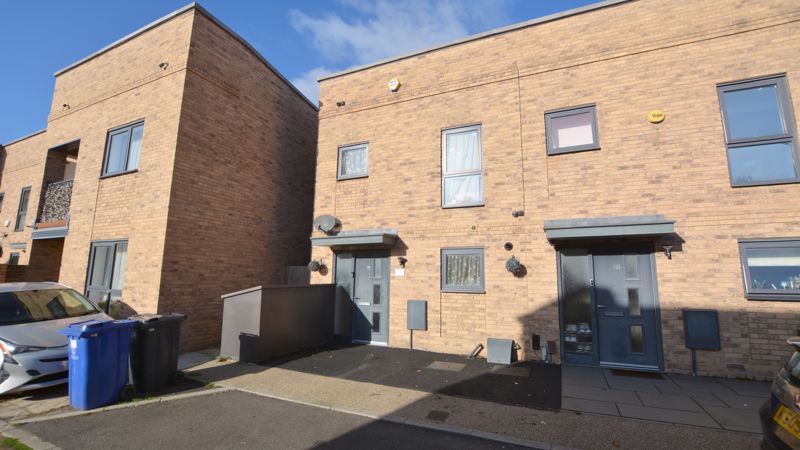 Property photo 1 of 9 Photo 10