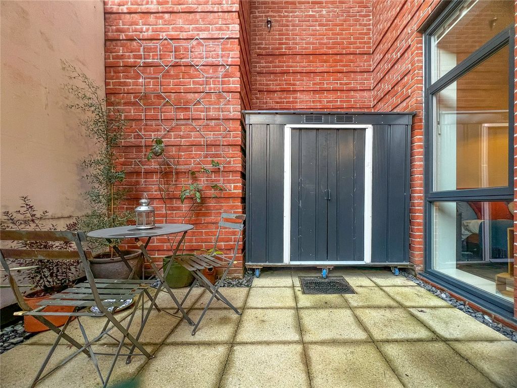 Property photo 2 of 13 Picture No. 14