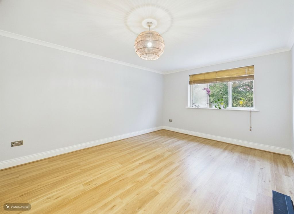 Property photo 3 of 6 5232102