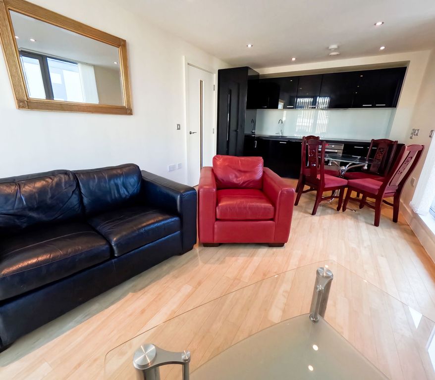 Property photo 2 of 14
