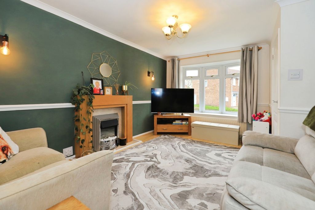 Property photo 2 of 12 Photo