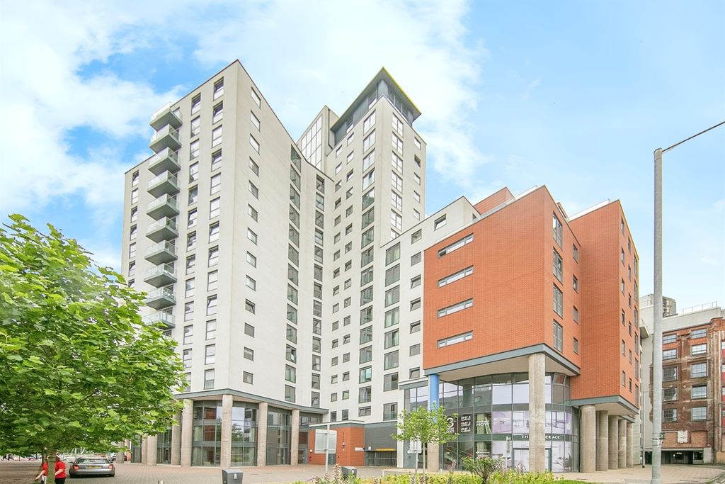 Property photo 1 of 13