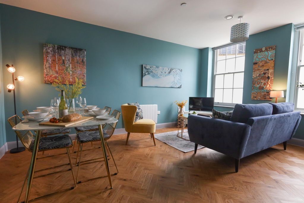 Property photo 3 of 11 Image