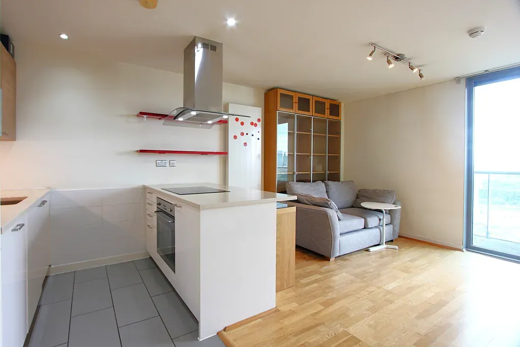 Property photo 3 of 18