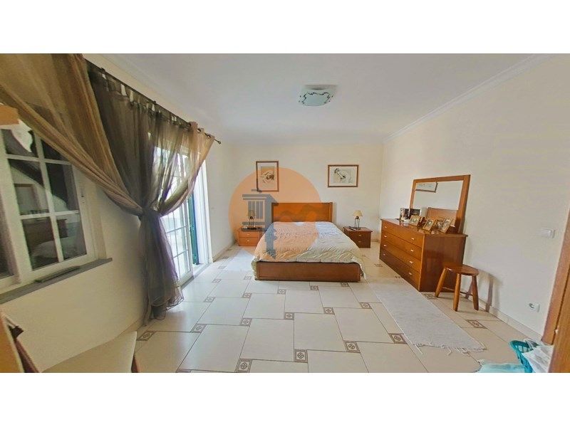 Property photo 2 of 38
