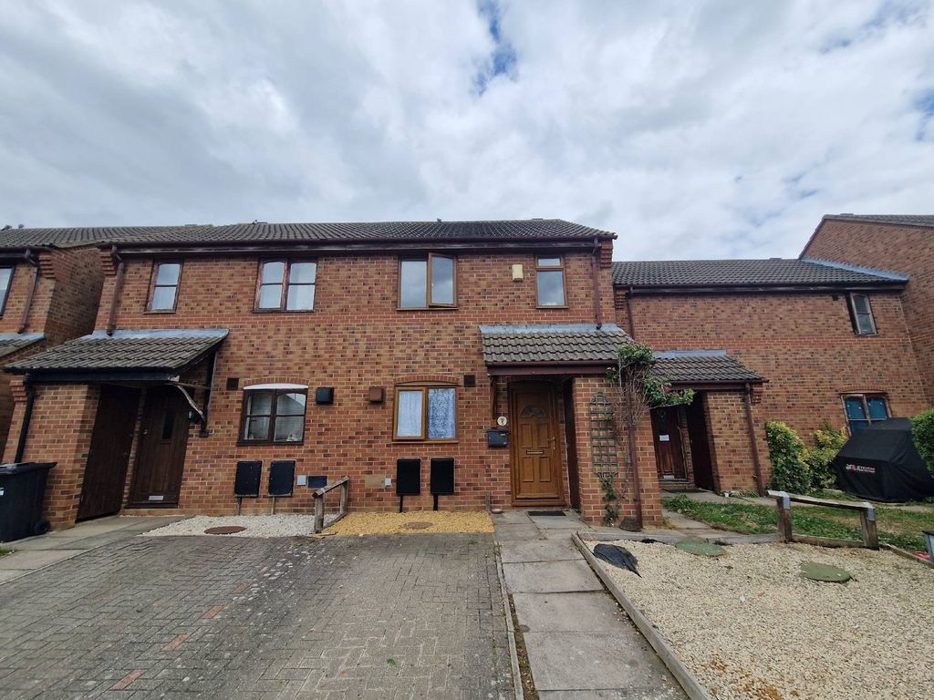 Property photo 1 of 12