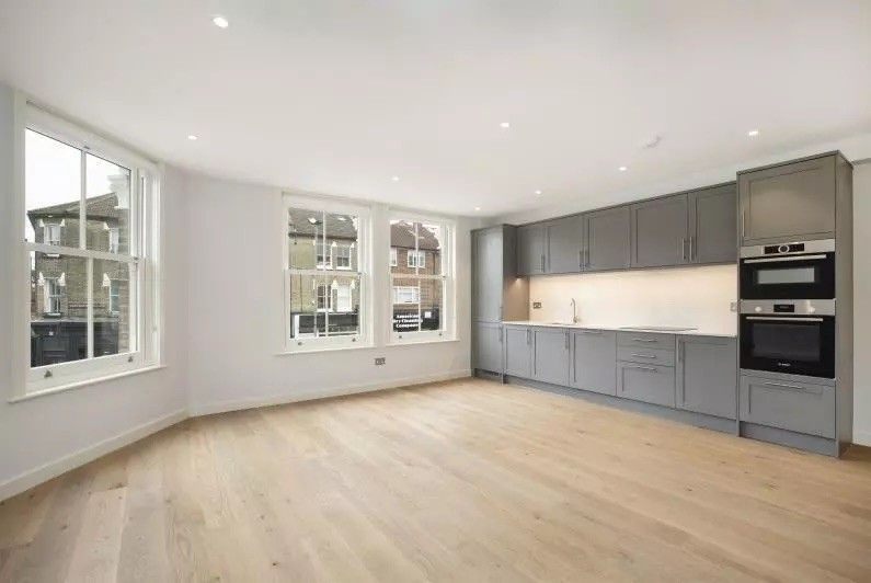 Property photo 3 of 8