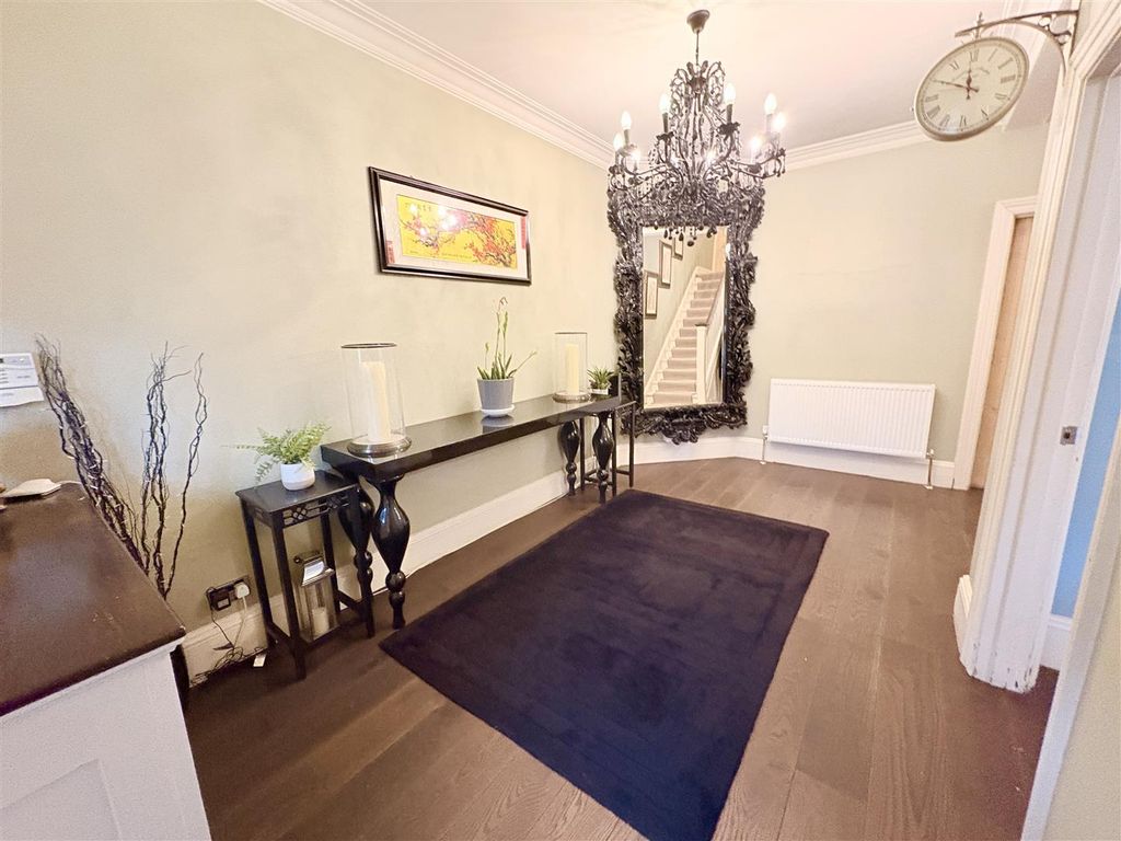 Property photo 2 of 34 Impressive Entrance Hallway