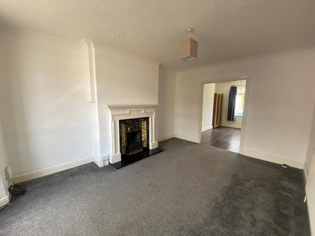 Property photo 1 of 13 Lounge
