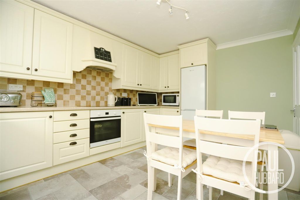 Property photo 3 of 15 Img_5253.Jpg