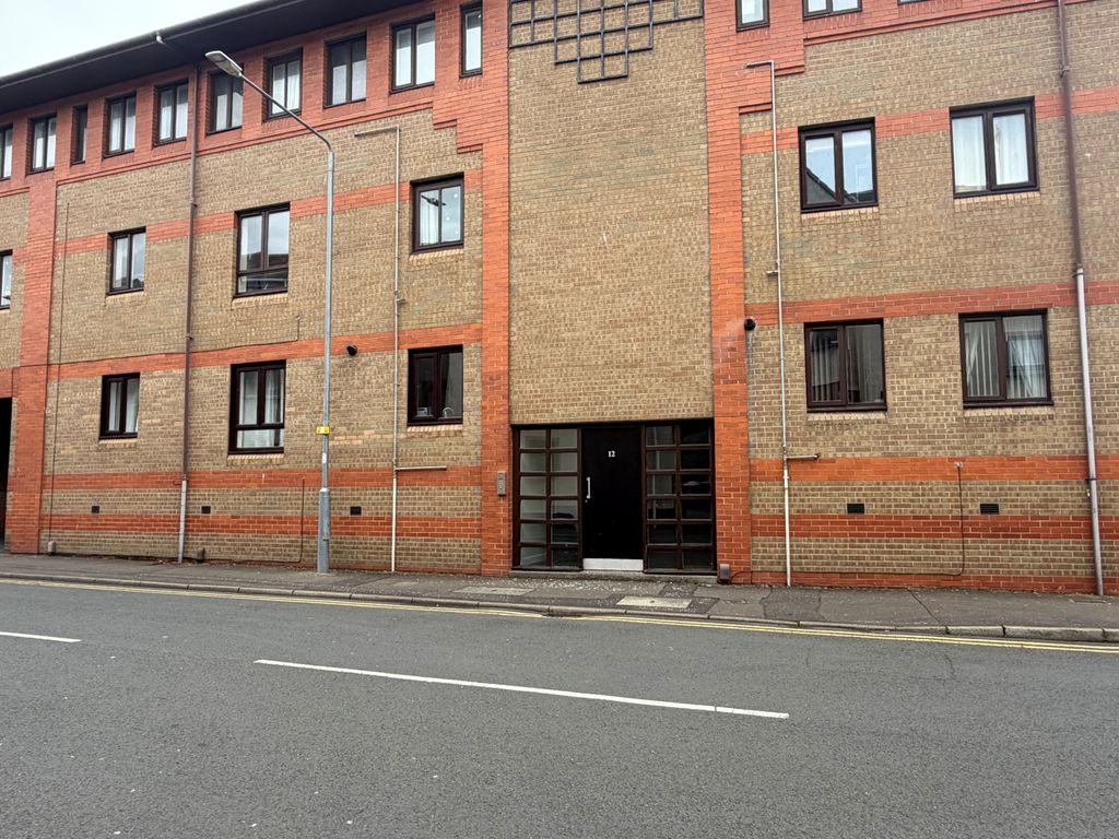 Property photo 1 of 8