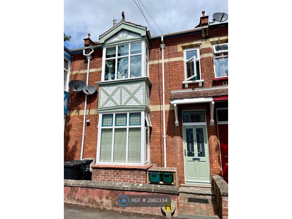 Property photo 2 of 13
